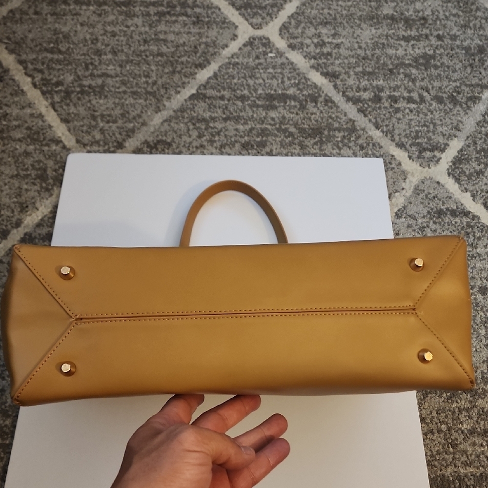 Alessandra Tan Leather Tote Bag - Picture 14 of 14